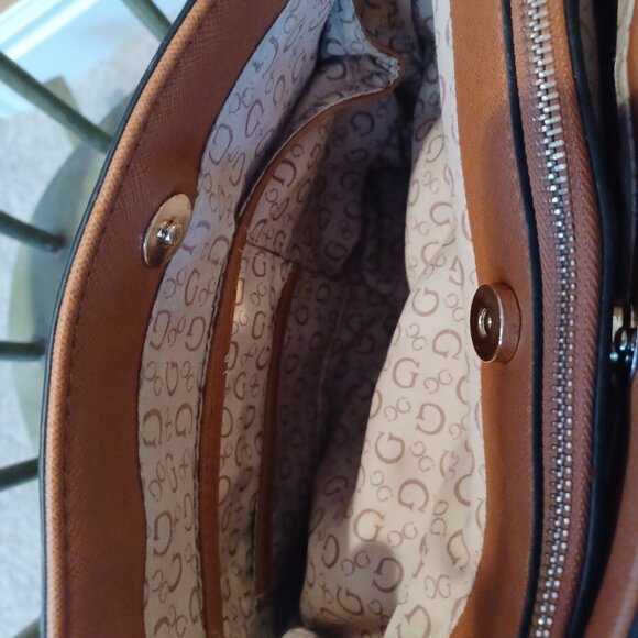 GUESS Handbag Satchel Black & White Striped with Wallet Beautiful Condition - Picture 9 of 16